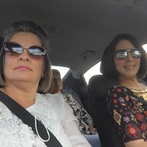 Meet your Posher, Carmen rosa